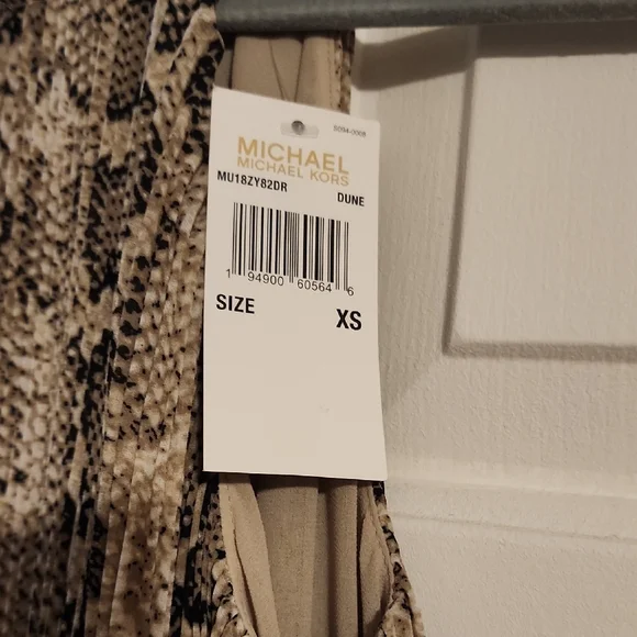 Michael Kors Beige and Black Maxi Dress - Picture 4 of 4